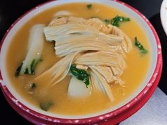 -麻六记(凤凰汇店)