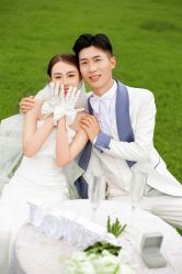 -芭莎视觉婚纱摄影(花溪店)