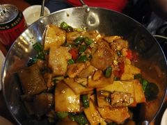 -临江餐馆二楼美食部落