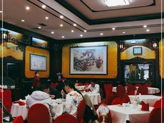 大堂-九花山烤鸭店