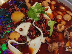 -晓彭肥肠鸡·泡椒鸡火锅(水木天地店)