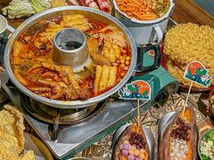 -顶上头•螺蛳粉火锅(德思勤复地星光店)