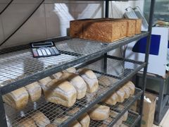 -秀云俄罗斯列巴屋(军星小区店)