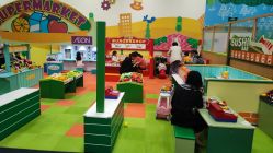 -莫莉幻想儿童乐园(武汉经开永旺店)