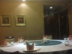 -御花园·粤菜·海鲜火锅(中山公园店)