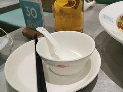 -姚姚酸菜鱼·金戈戈香港豉油鸡(喜荟城联名店)