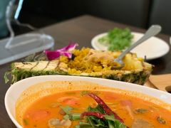 -Chom Cafe and Restaurant