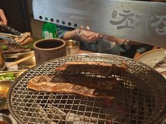 -草家酱蟹炭火烤肉店(珲春南路一店)
