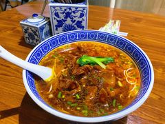 辣肉大肠汤面-沪西老弄堂面馆(定西路店)