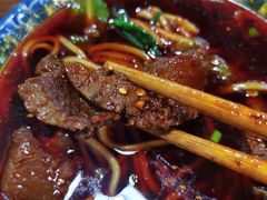 腱子肉-蒋六十八梯眼镜面(狮子坪店)