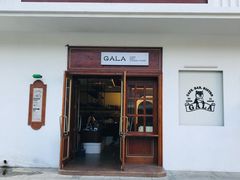 -ZAZA.CAFE.BAR