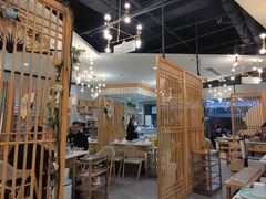 大堂-屋头串串(新街里店)