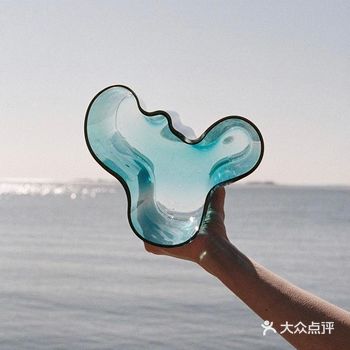芬兰iittala的传奇湖泊花瓶，有着我很喜欢的极简