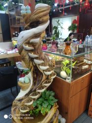 -灵彩珠宝(朗香街店)