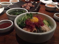 生牛肉拌饭-萨拉伯尔(燕莎友谊商城店)