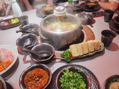 -芸山季·云南山珍菌火锅(人民广场来福士店)