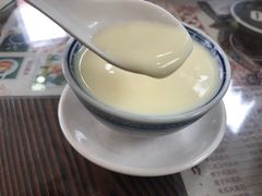 招牌香滑凤凰奶-周大娘牛乳(旧寨古村总店)