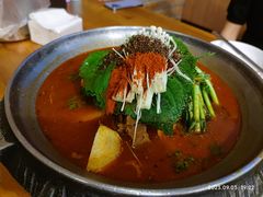 土豆排骨火锅-喇喇排骨火锅·传统韩式脊骨汤(望京西园总店)
