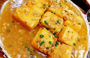 Sizzling Minced Pork on Tofu