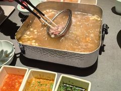 -左庭右院鲜牛肉火锅黑金店(陆家嘴中心店)