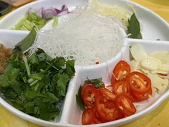 -官塘陈记鱼生·潮汕砂锅粥·牛肉火锅(潮枫路总店)