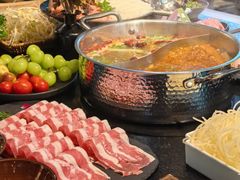 -鹿鸣山草本茶香火锅(园西路店)