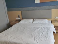 -格淋连锁酒店(南昌八一广场店)