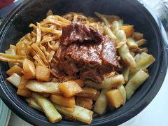 -内蒙焖面大盆骨餐馆(山大路店)