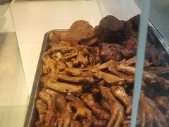 -老鼎万春卤菜(五代传承创始老店)