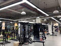 -岩顶健身(玄武店)