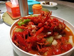 -茸梅路右拐龙虾-农家菜(松江店)