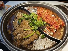 -阿瓦山寨·湘菜现炒·剁椒鱼头王(咸阳总店)