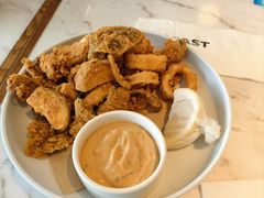 -ROAST coffee & eatery