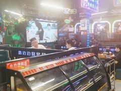 -路边边地标烧烤·川菜·小龙虾·音乐酒馆(良乡长虹店)