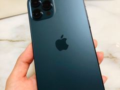 -Apple零售店(华贸购物中心店)