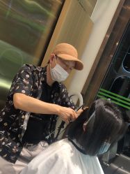 -卡尔诗·科技美肤连锁