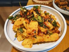 -包整·丝娃娃(一览甲秀楼风景店)