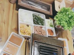 -弘彩英·烤牛舌·年糕火锅(蓝色港湾店)