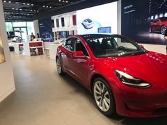 -TESLA 特斯拉(上海太古汇体验店)
