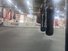 -FIGHTMAN格斗俱乐部(长宁临空店)