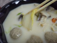 -红鼎豆捞·非遗鲍皇汤火锅(宝丰路店)