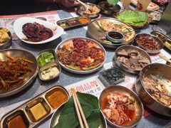 -草家酱蟹炭火烤肉店(珲春南路二店)