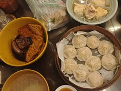 -佬钱湾仔(衣裳街店)