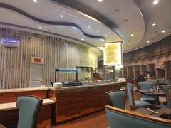 -怡豪大饭店·49楼旋转自助餐厅