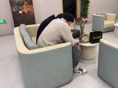 -上海大学附属上海和平眼科医院