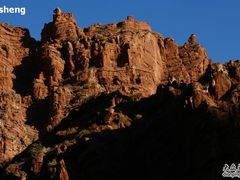 -天山神秘大峡谷