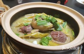 Salted Pig Trotter with Stone Bamboo