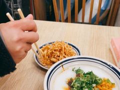 -正南齐北·老街糯米团(洪崖洞店)