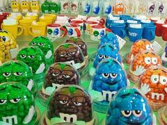 -m豆巧克力世界(上海世茂广场店)