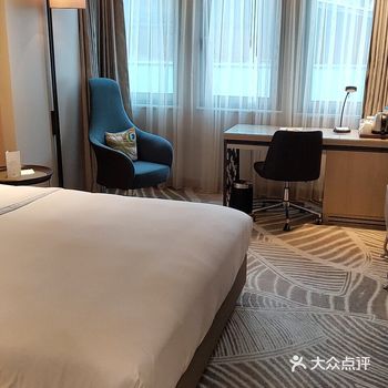 结果前台小哥跟我们说我们今天so